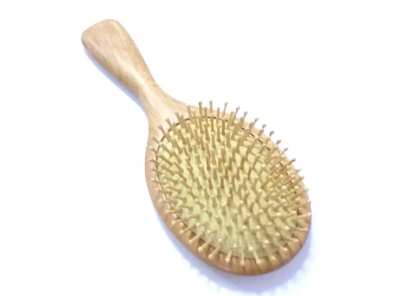 Drevená masážna kefa na vlasy Baby Paddle
