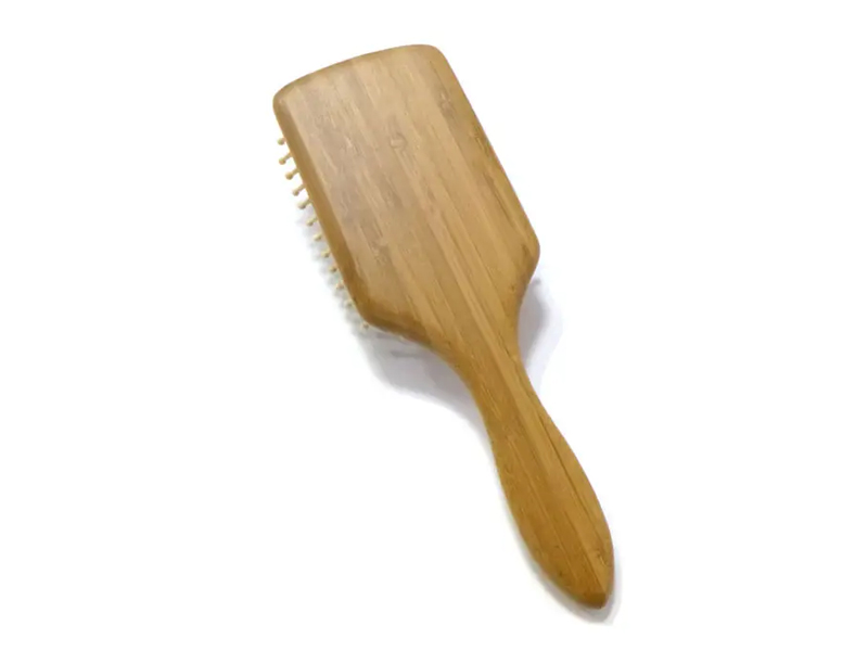 Bambusová kefa na rozčesávanie vlasov